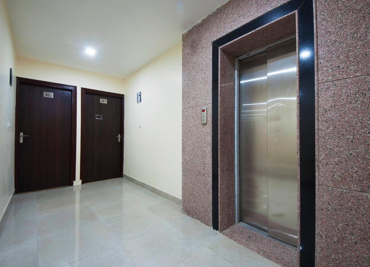 The Alpino Hotel New Delhi Bagian luar foto