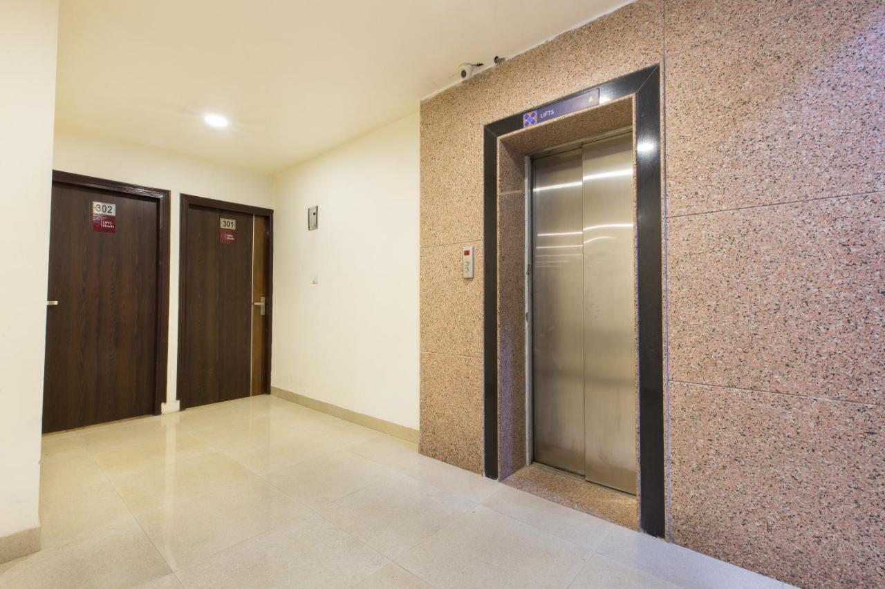 The Alpino Hotel New Delhi Bagian luar foto